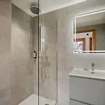 Freddie Aparthotel