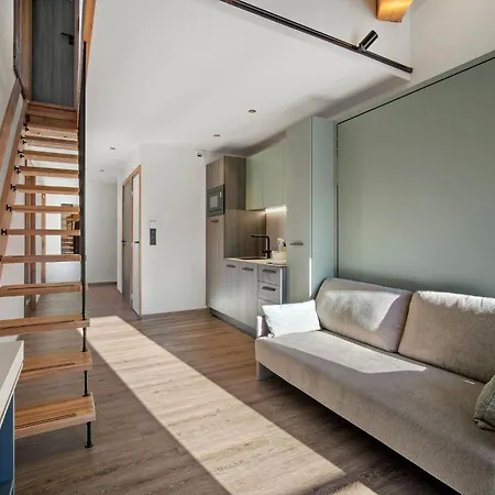 Freddie Aparthotel 4*